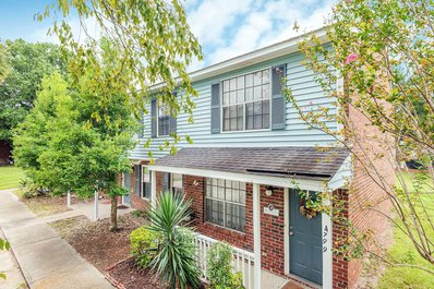 bedroom 
Towne West Manor features spacious two & three bedroom apartment homes
